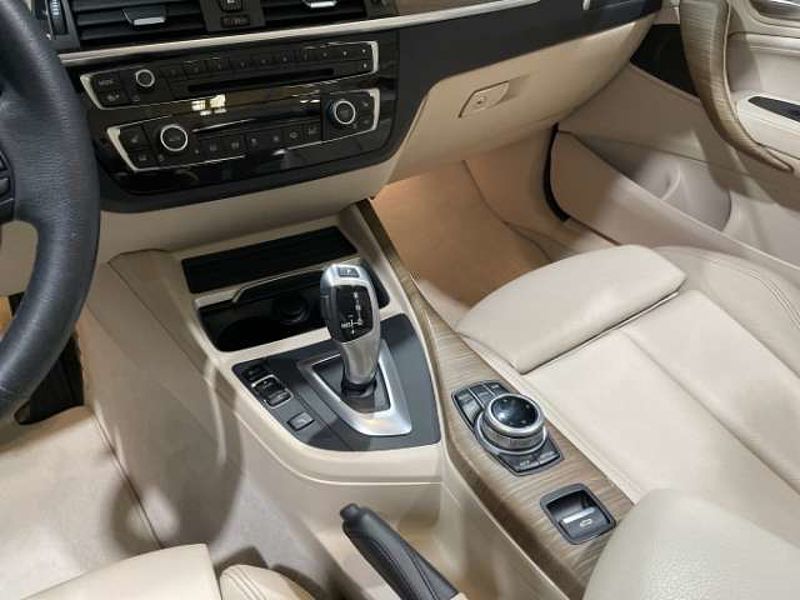 BMW 220 i Luxury Line Cabrio Leder LED Navi Keyless Kurven