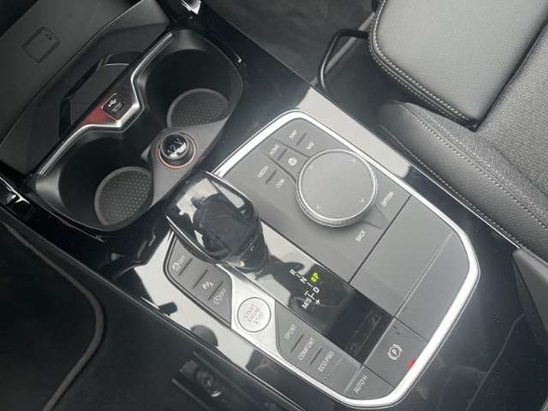 BMW 118 i Sport Line EU6d-T LED Keyless ACC PDCv+h LED-hin